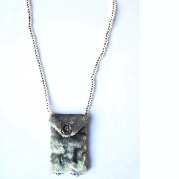 BCBGeneration NECKLACE APOTHECARY MEDICINE POUCH - Picture 2 of 4